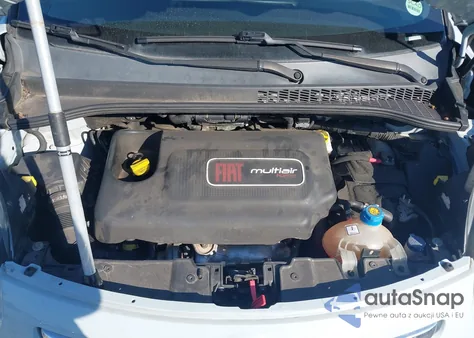 2014 Fiat 500L Easy из США, поврежденный, VIN ZFBCFABH0EZ020193